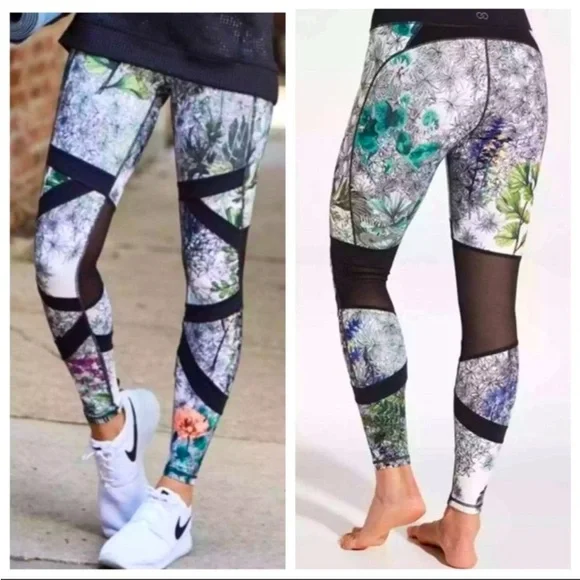 Calla by Carrie Underwood Limited Edition Leggings Floral Fleuria Size Small - Picture 1 of 9